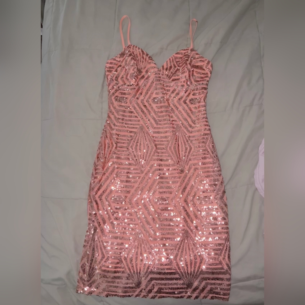 Elegant Pink Sequin Dress